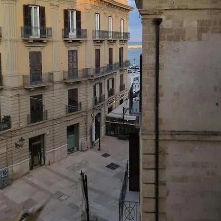 A Balcon On The Plaza Διαμέρισμα Μπάρι
