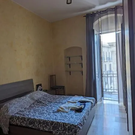 Διαμέρισμα A Balcon On The Plaza Μπάρι